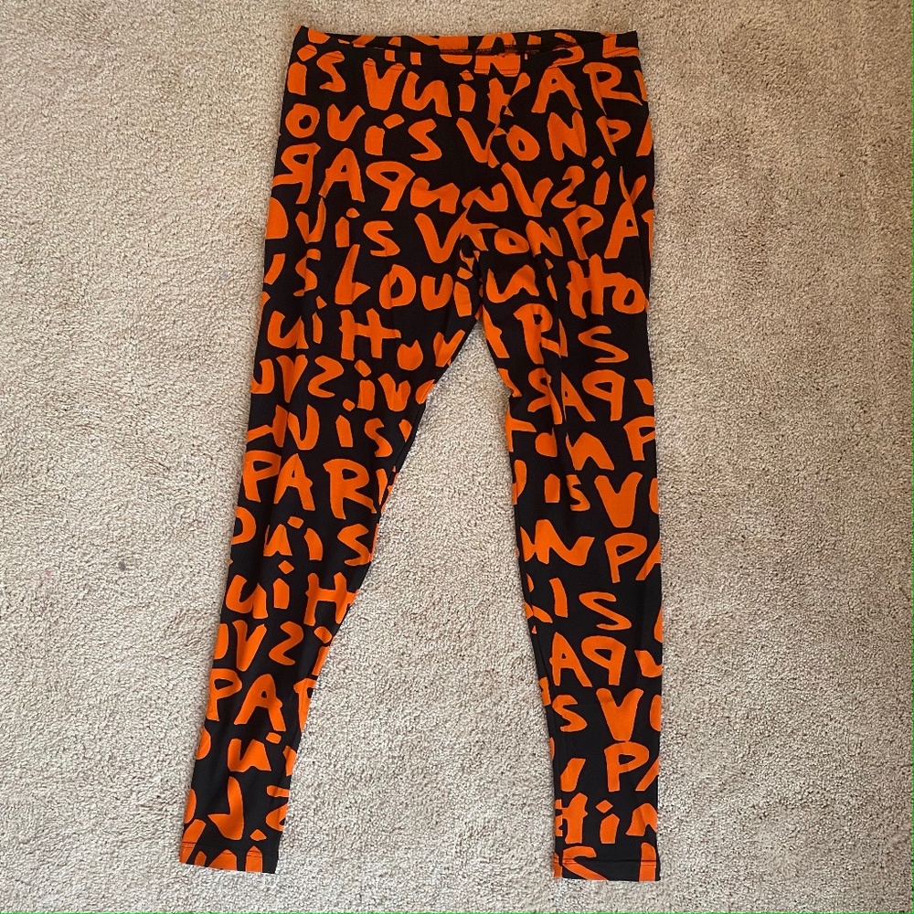 Louis Vuitton Orange Logo Graffiti Leggings